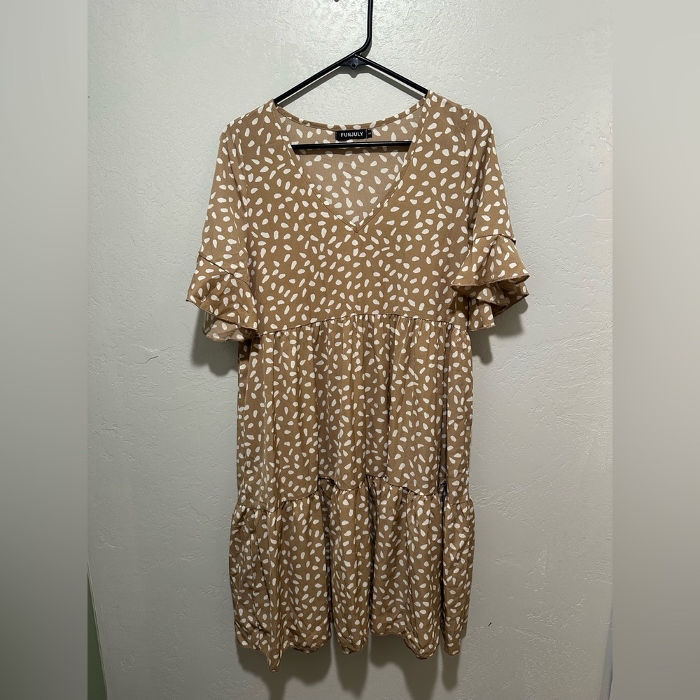 Funjuly Tan and White Patterned Top